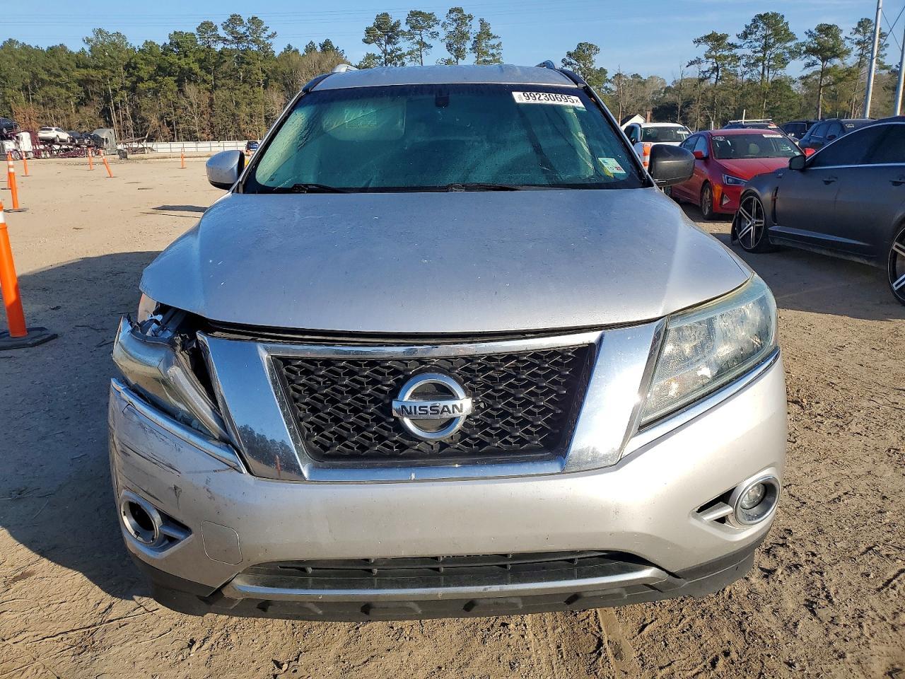 2015 Nissan Pathfinder S - Фото 5