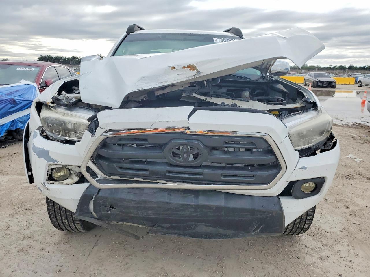 2016 Toyota Tacoma Double Cab - Фото 5