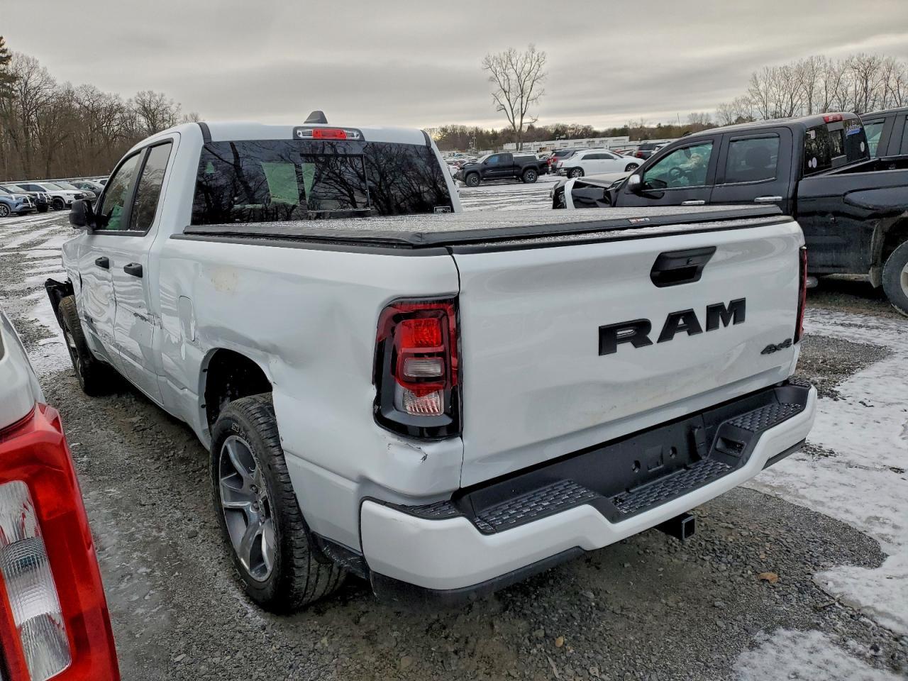 2025 Ram 1500 Tradesman - Фото 2