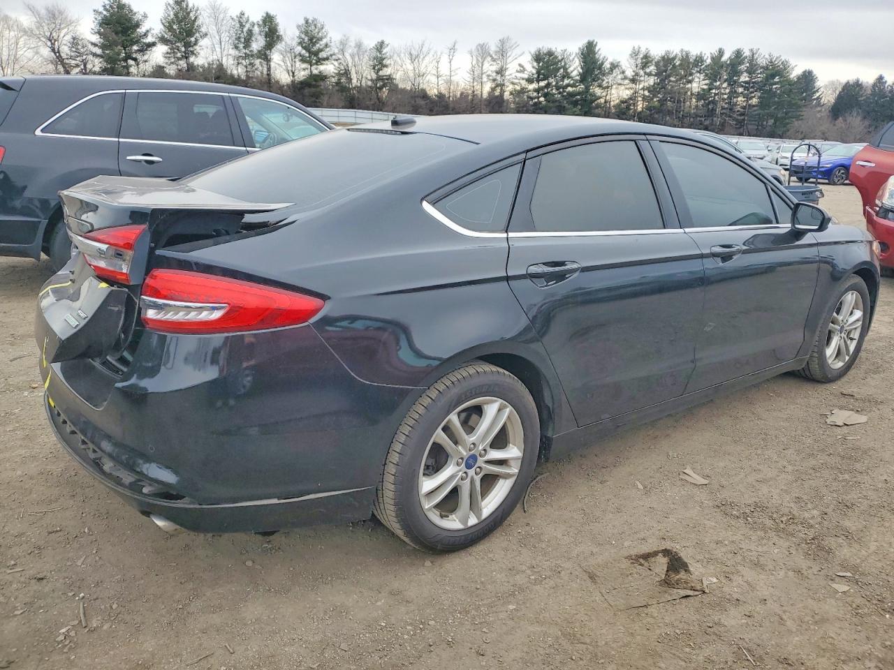 2018 Ford Fusion Se - Фото 3