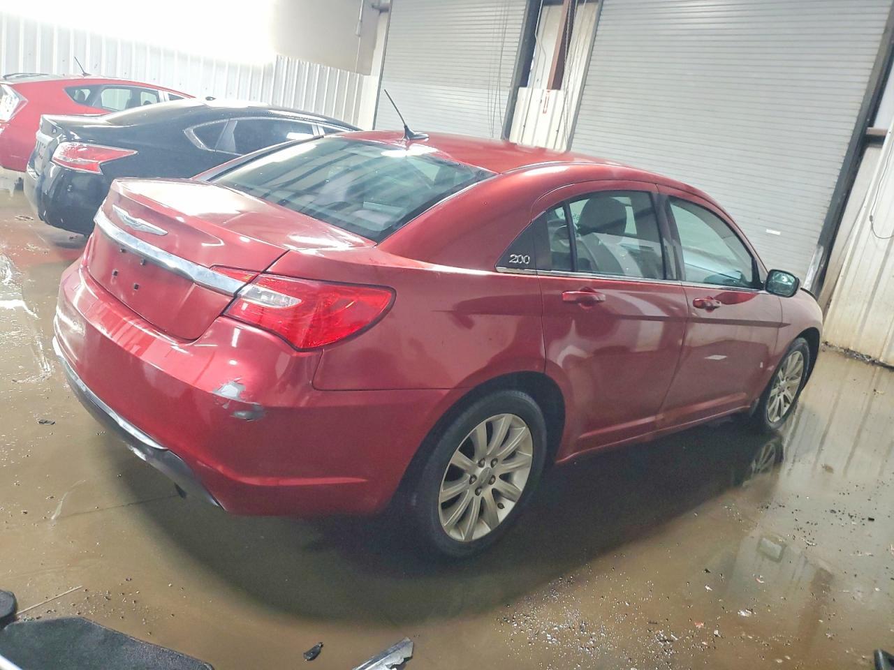 2014 Chrysler 200 Touring - Фото 3