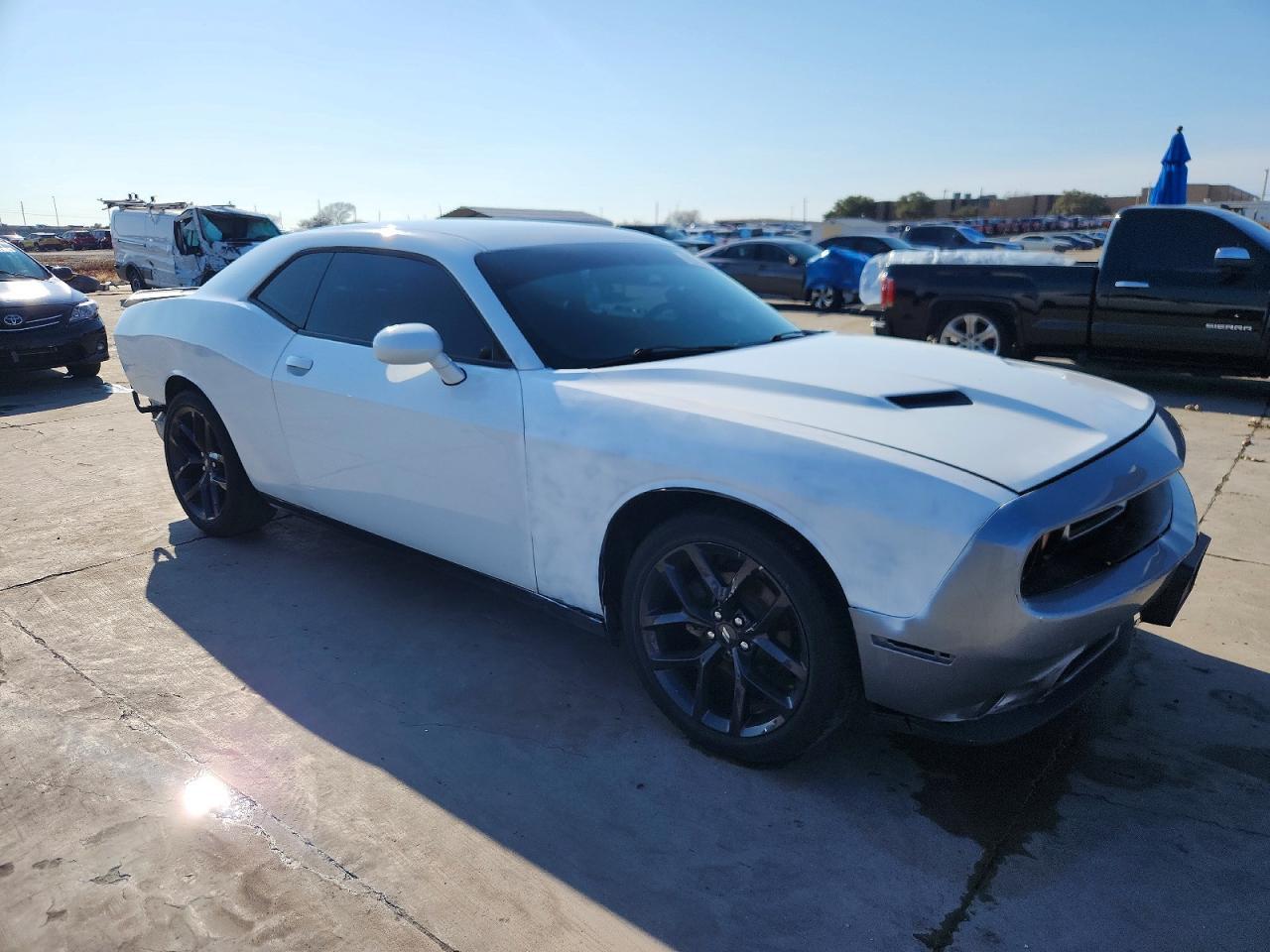 2020 Dodge Challenger Sxt - Image 4