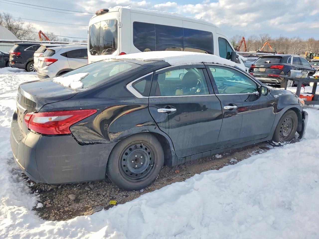 2018 Nissan Altima 2.5 - Image 3