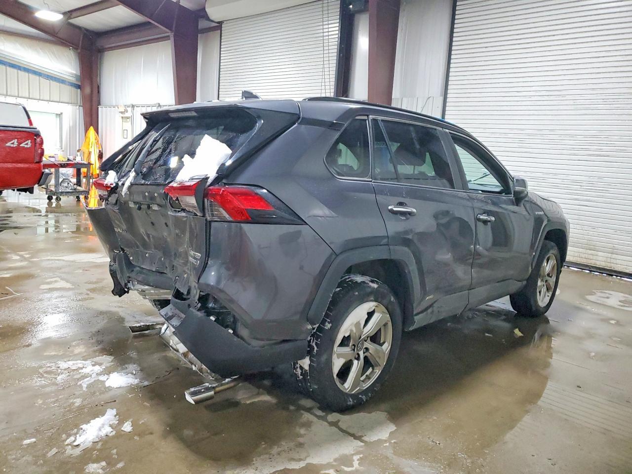 2019 Toyota Rav4 Limited - Image 3