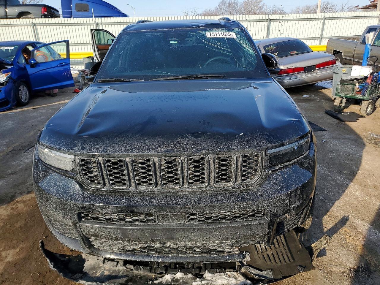 2024 Jeep Grand Cherokee L Laredo - Image 5