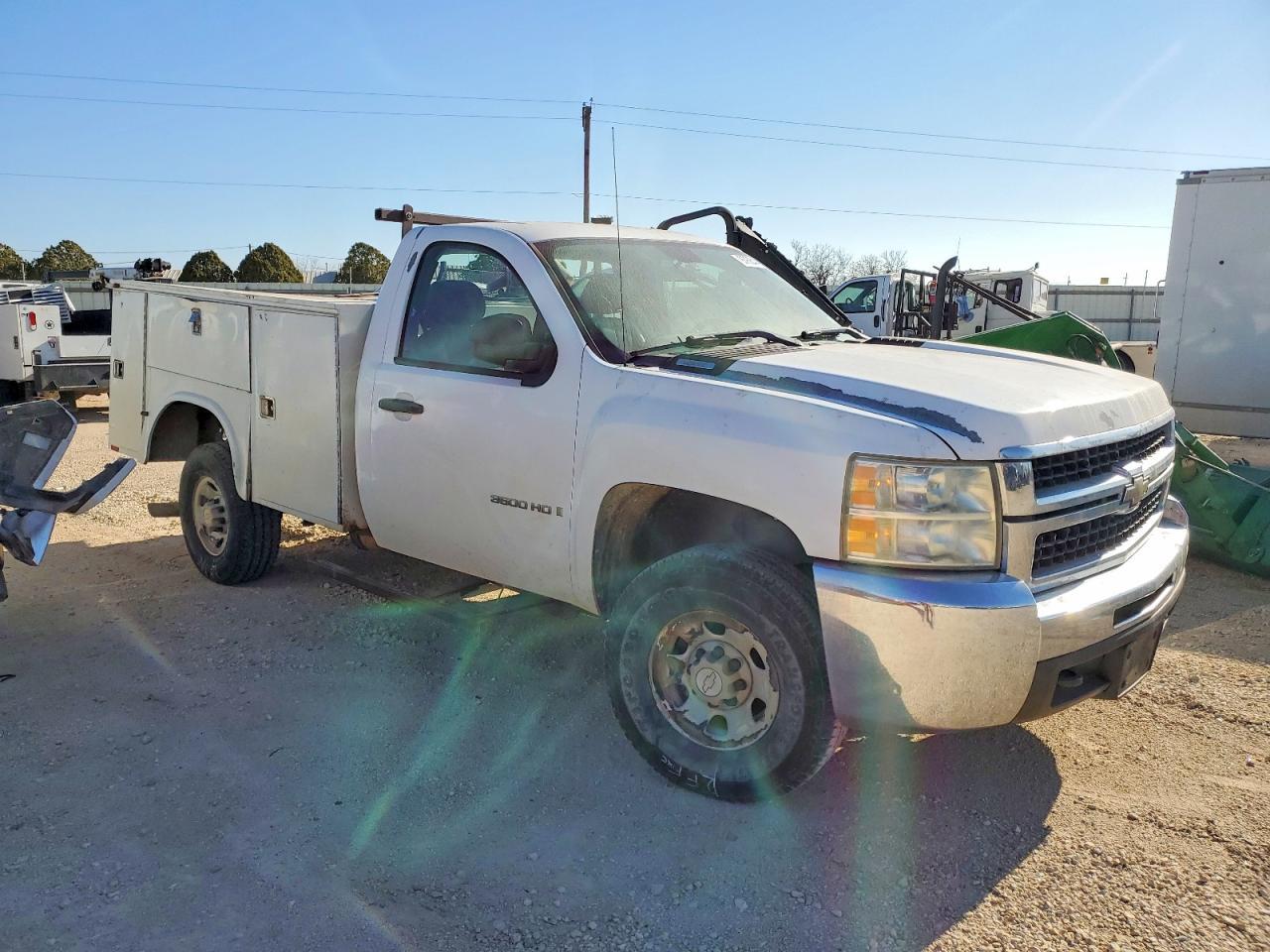 2008 Chevrolet Silverado Utility / Service Truck - Фото 4