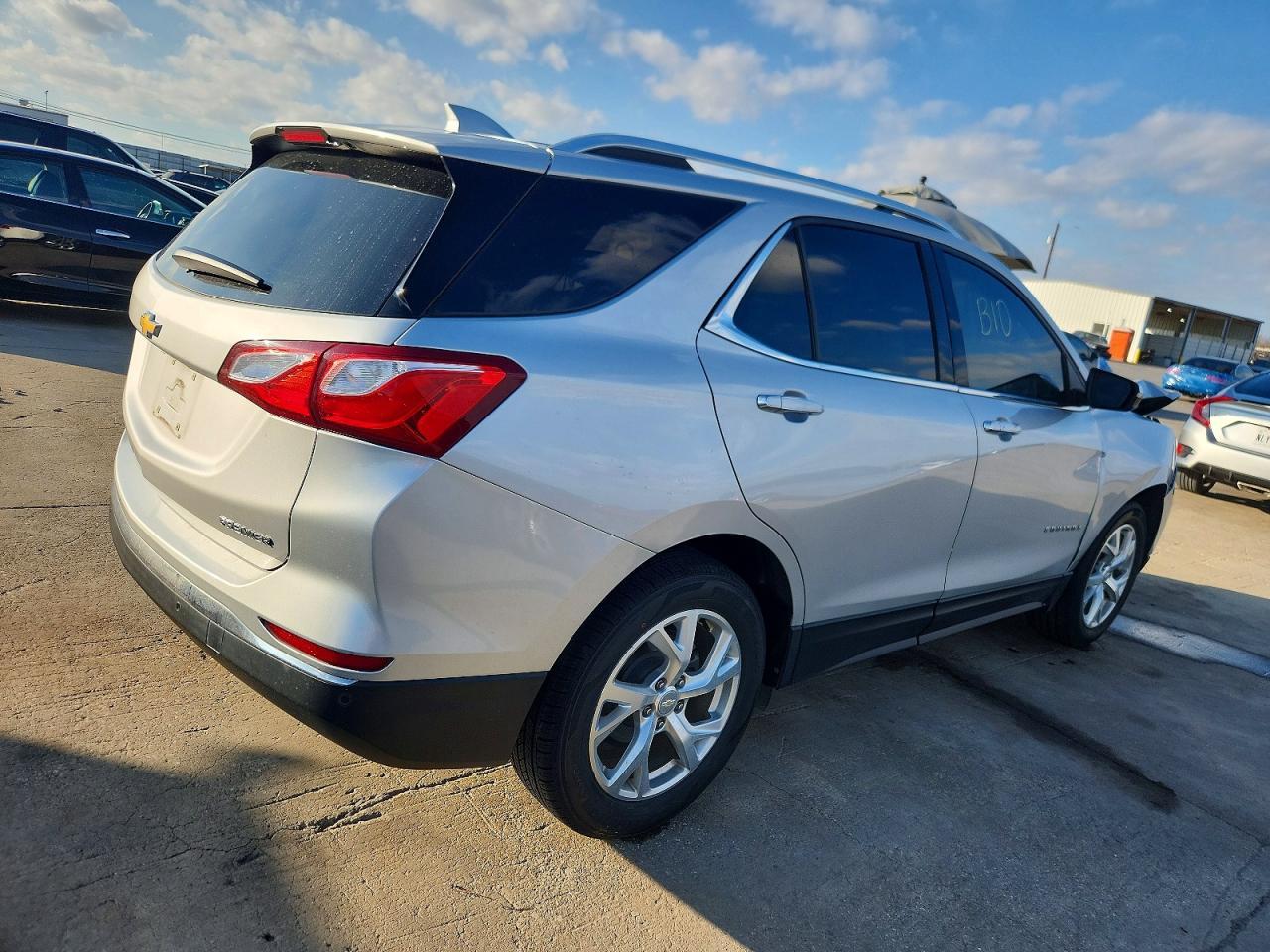 2020 Chevrolet Equinox Premier - Фото 3