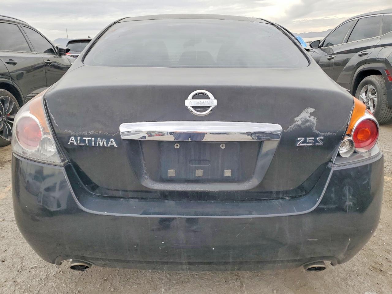2011 Nissan Altima Base - Фото 6