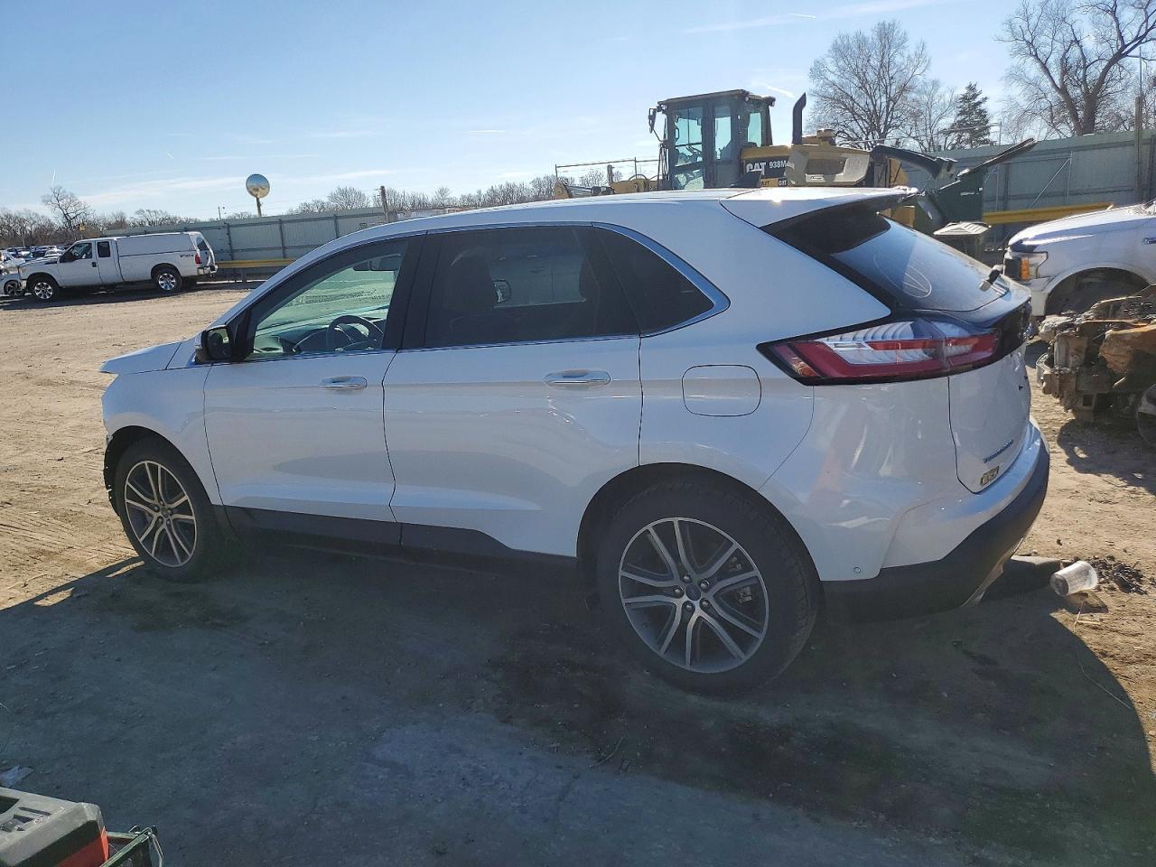 2021 Ford Edge Titanium - Фото 2