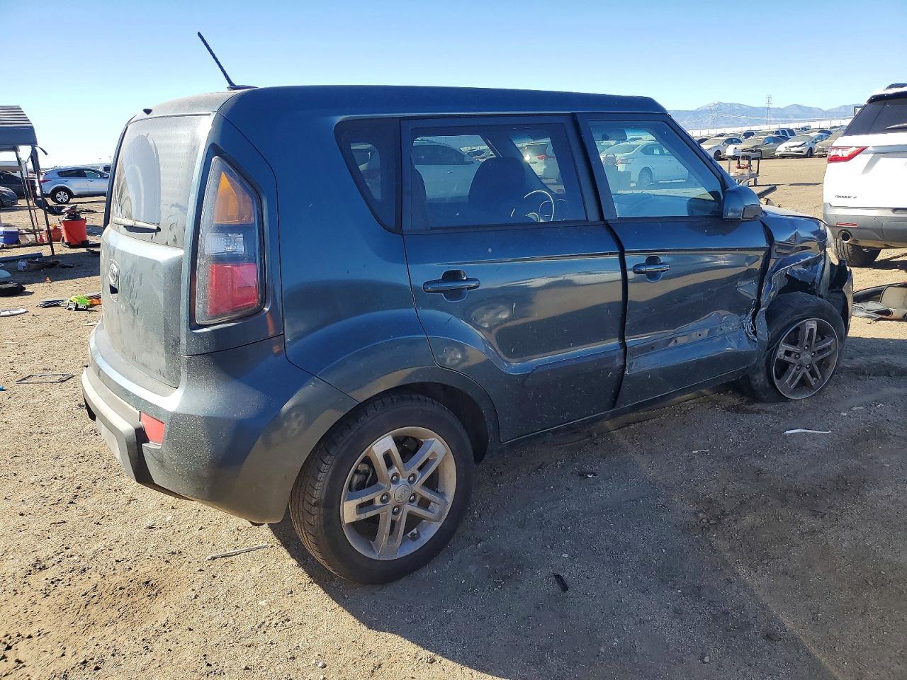 2011 Kia Soul + - Фото 3