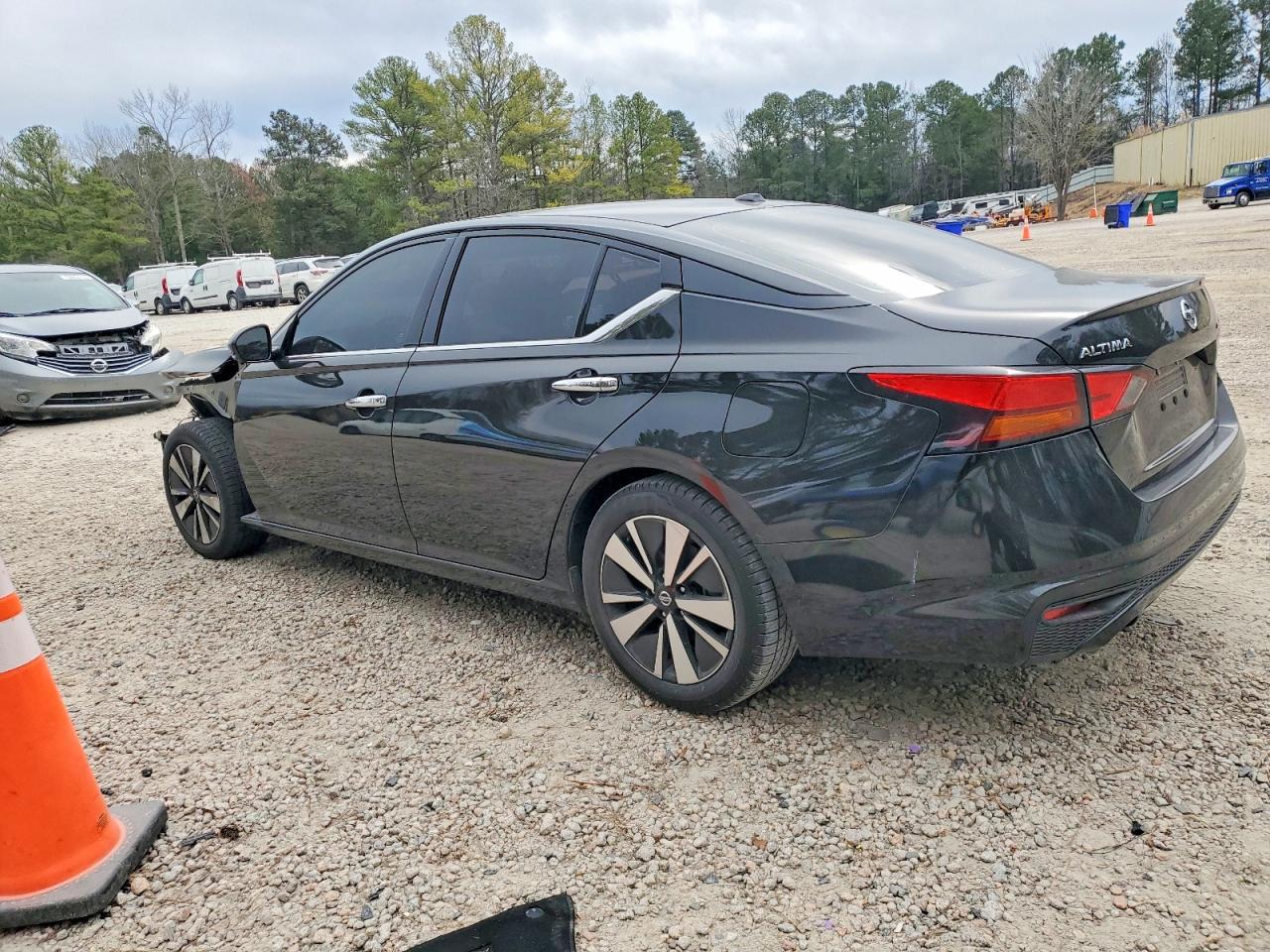 2019 Nissan Altima Sl - Фото 2