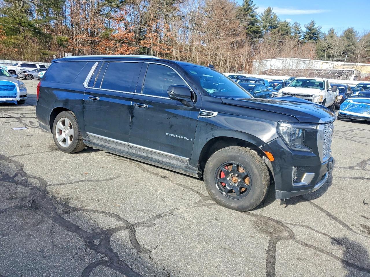 2021 GMC Yukon Xl Denali - Image 4