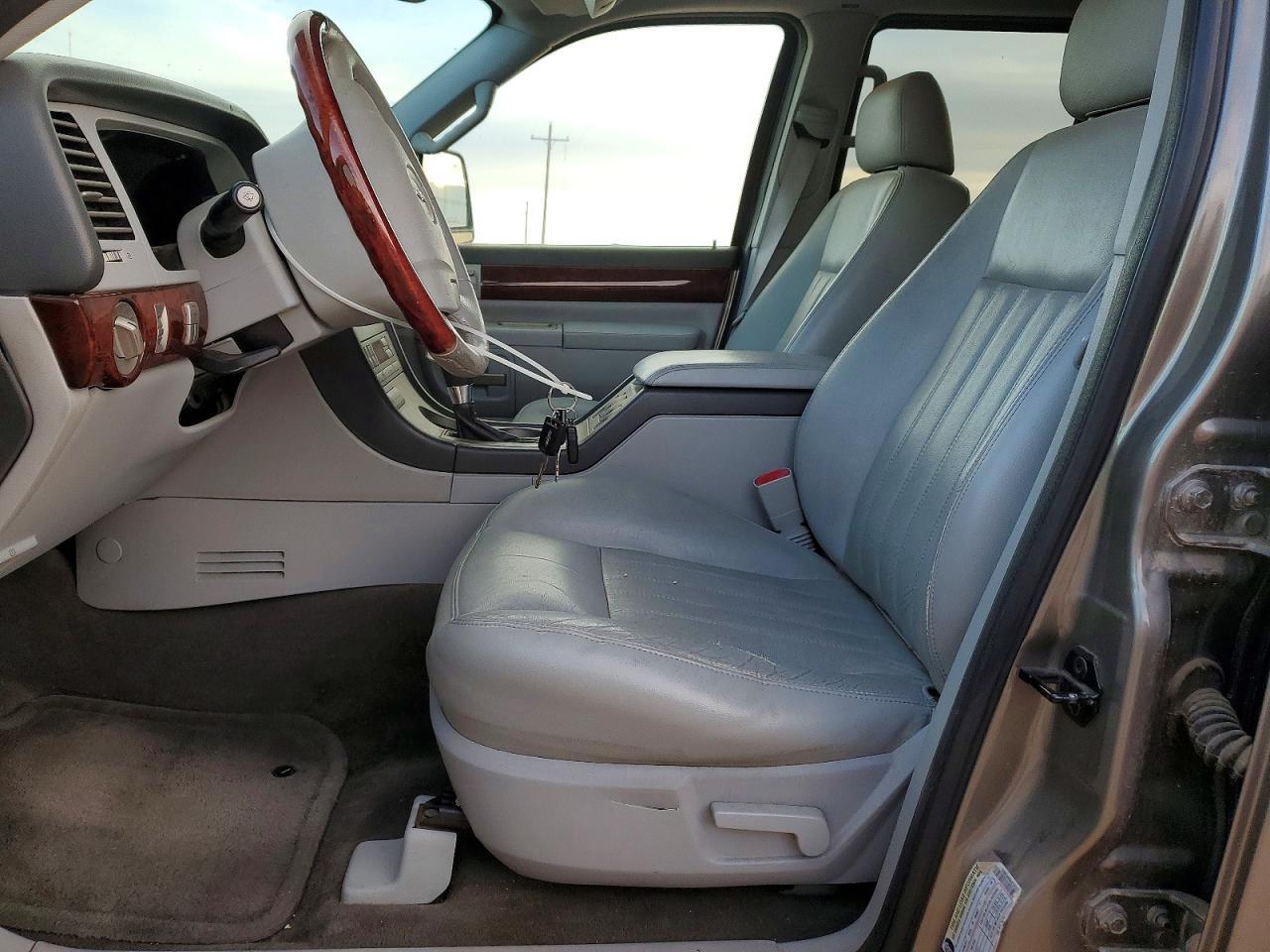 2004 Lincoln Aviator - Фото 7