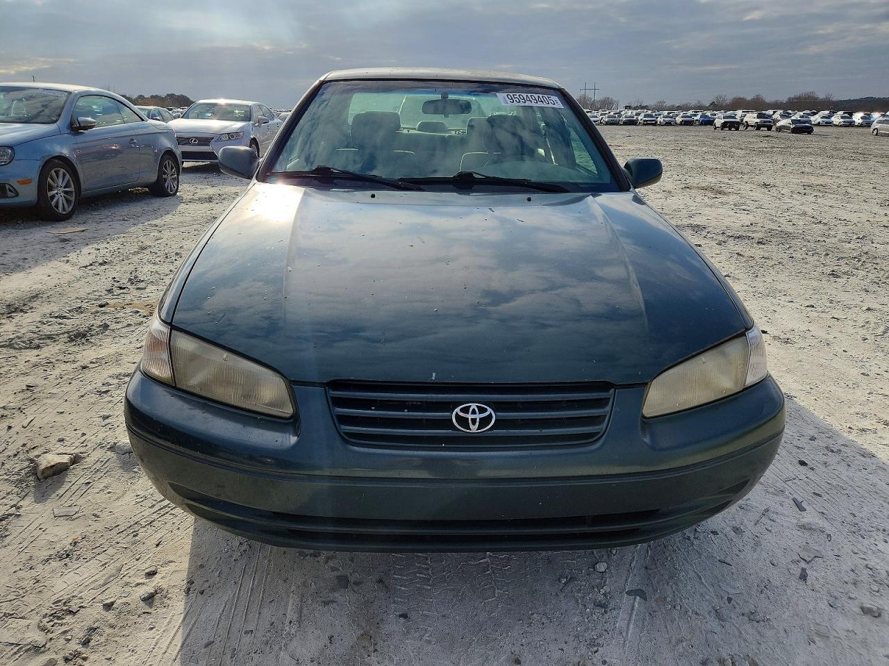 1999 Toyota Camry Le - Image 5