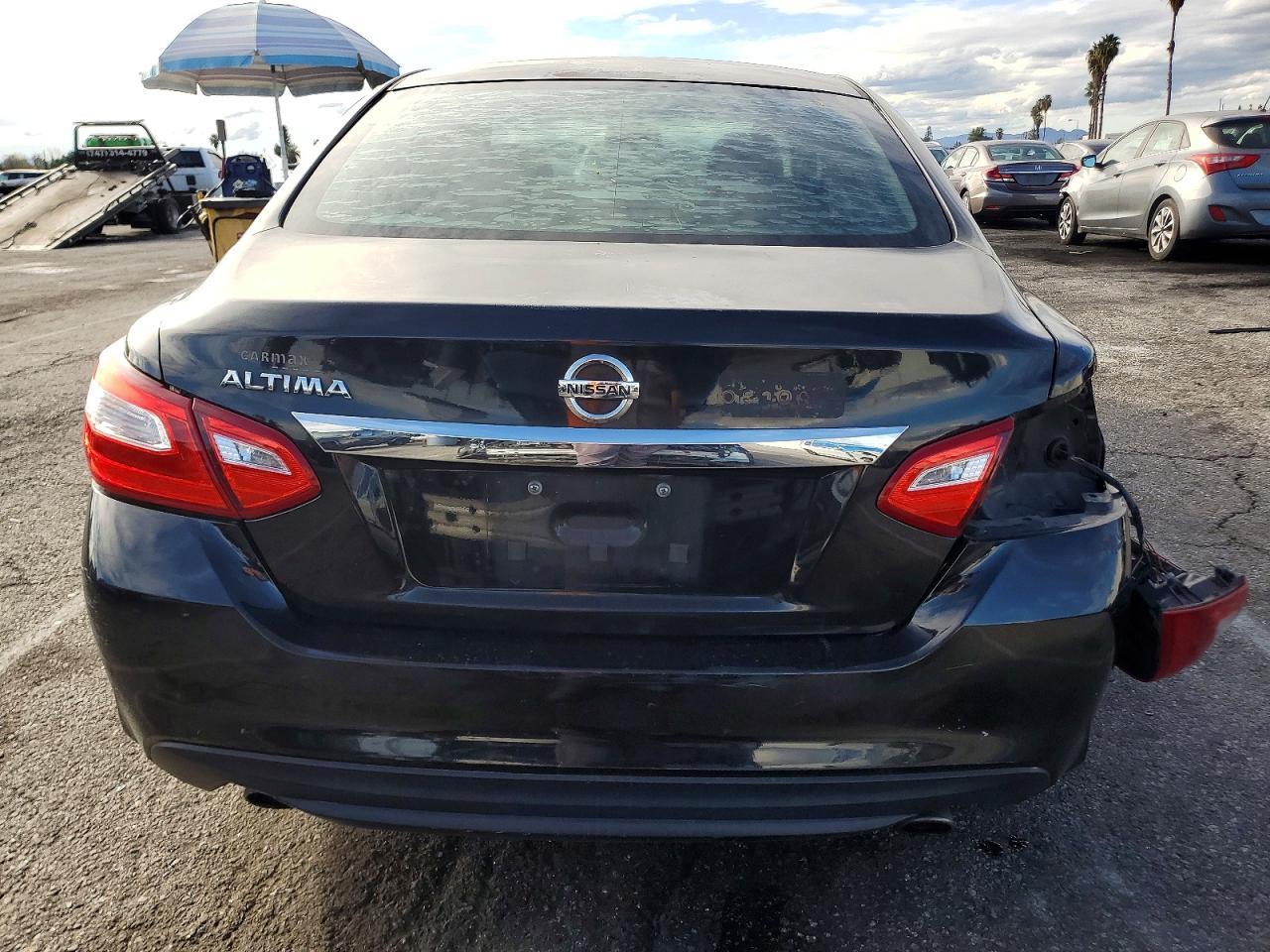 2016 Nissan Altima 2.5 - Image 6