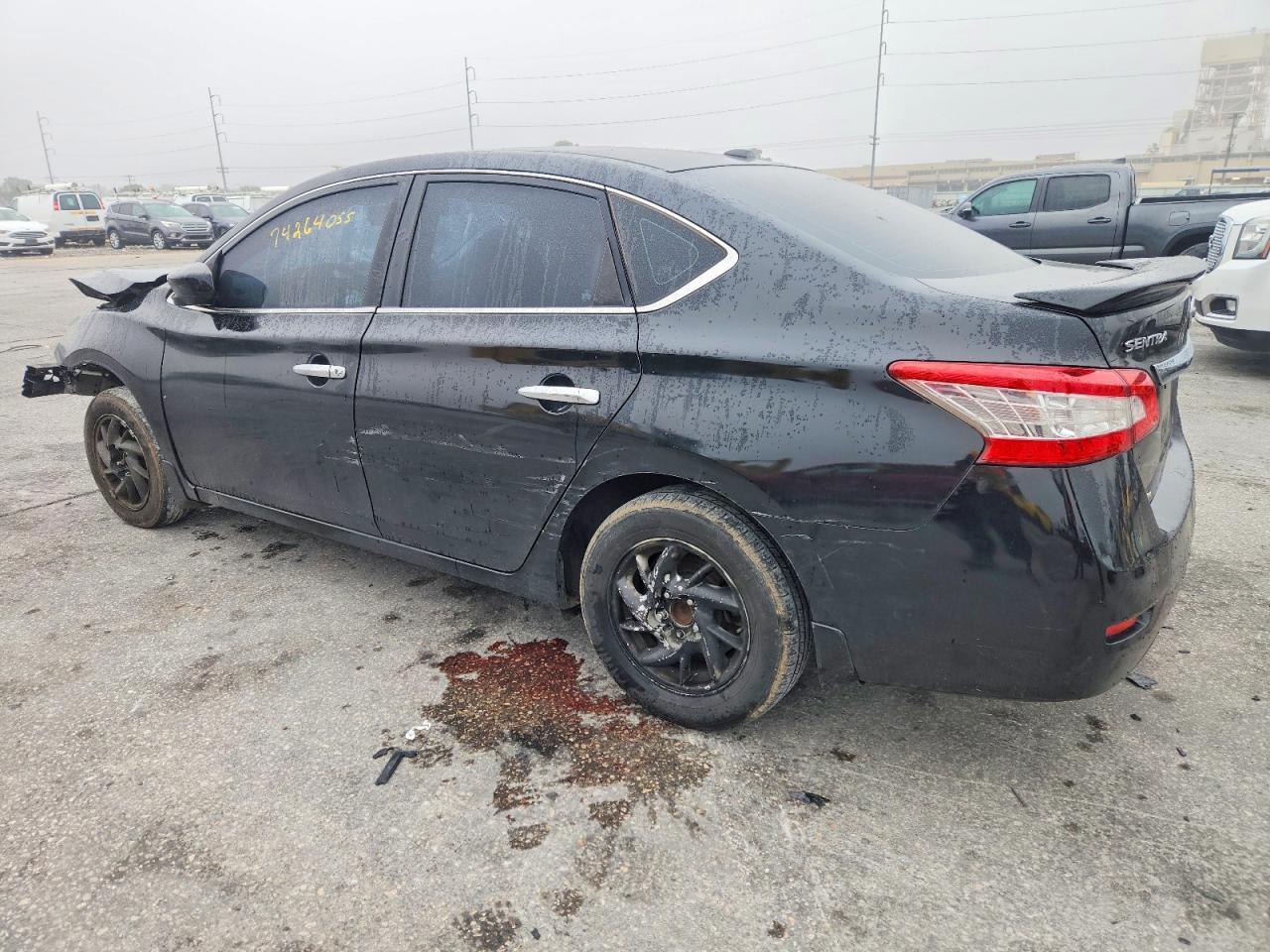 2015 Nissan Sentra S - Фото 2