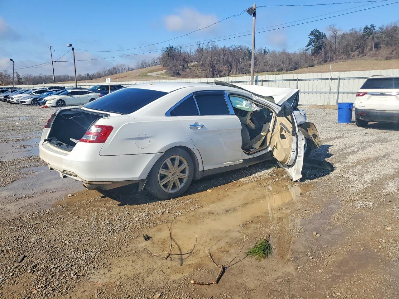 2016 Ford Taurus Se - Фото 3