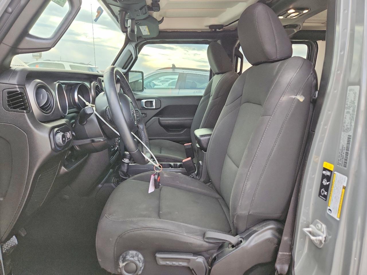 2022 Jeep Wrangler Unlimited Sport - Фото 7