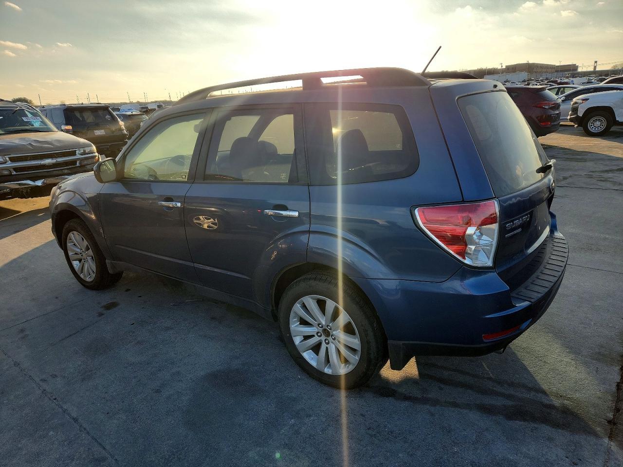 2011 Subaru Forester 2.5X Premium - Фото 2