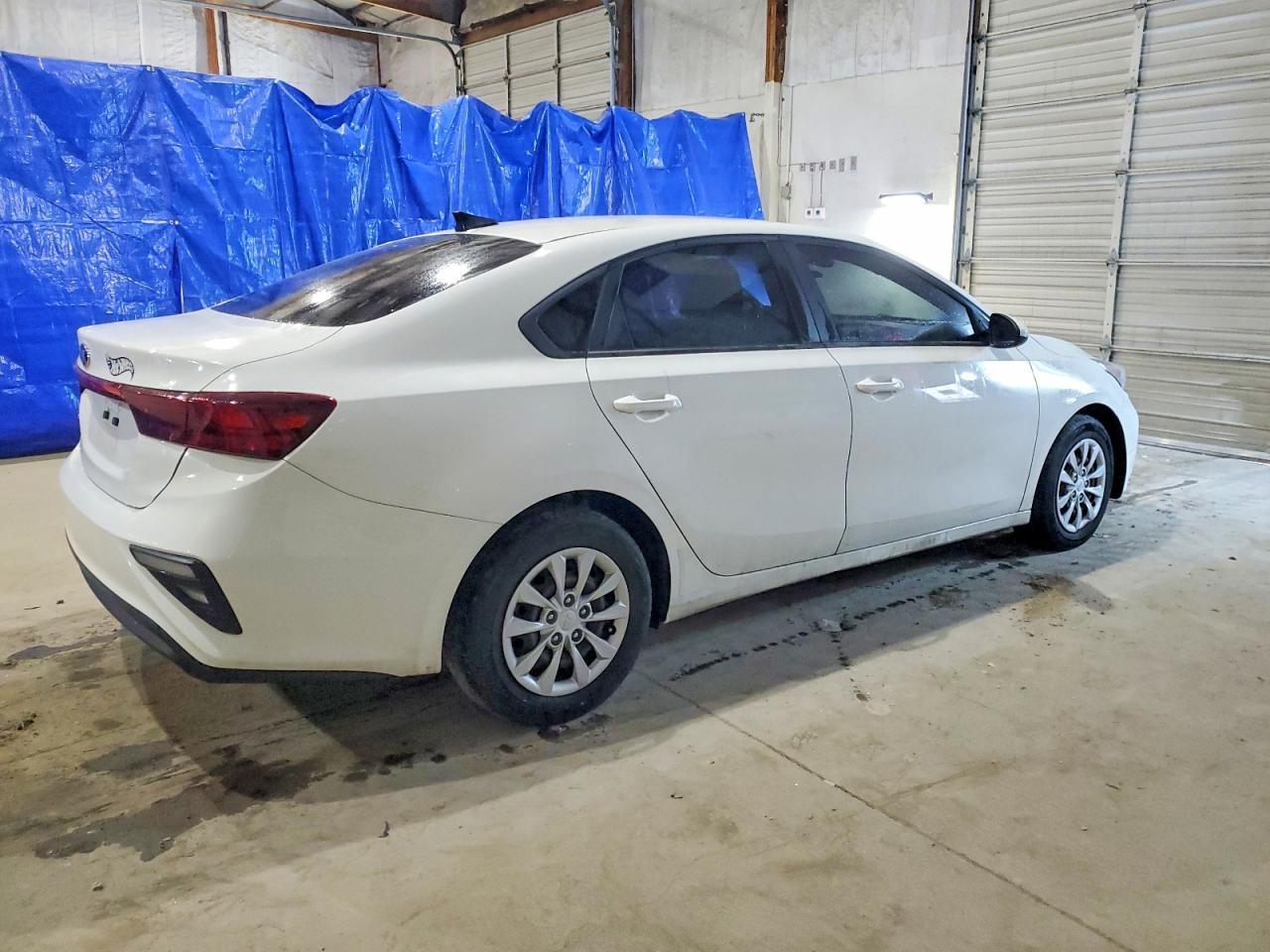 2021 Kia Forte Fe - Фото 3