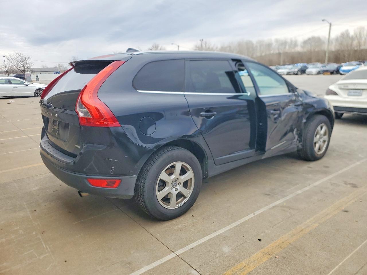 2012 Volvo Xc60 3.2 - Image 3