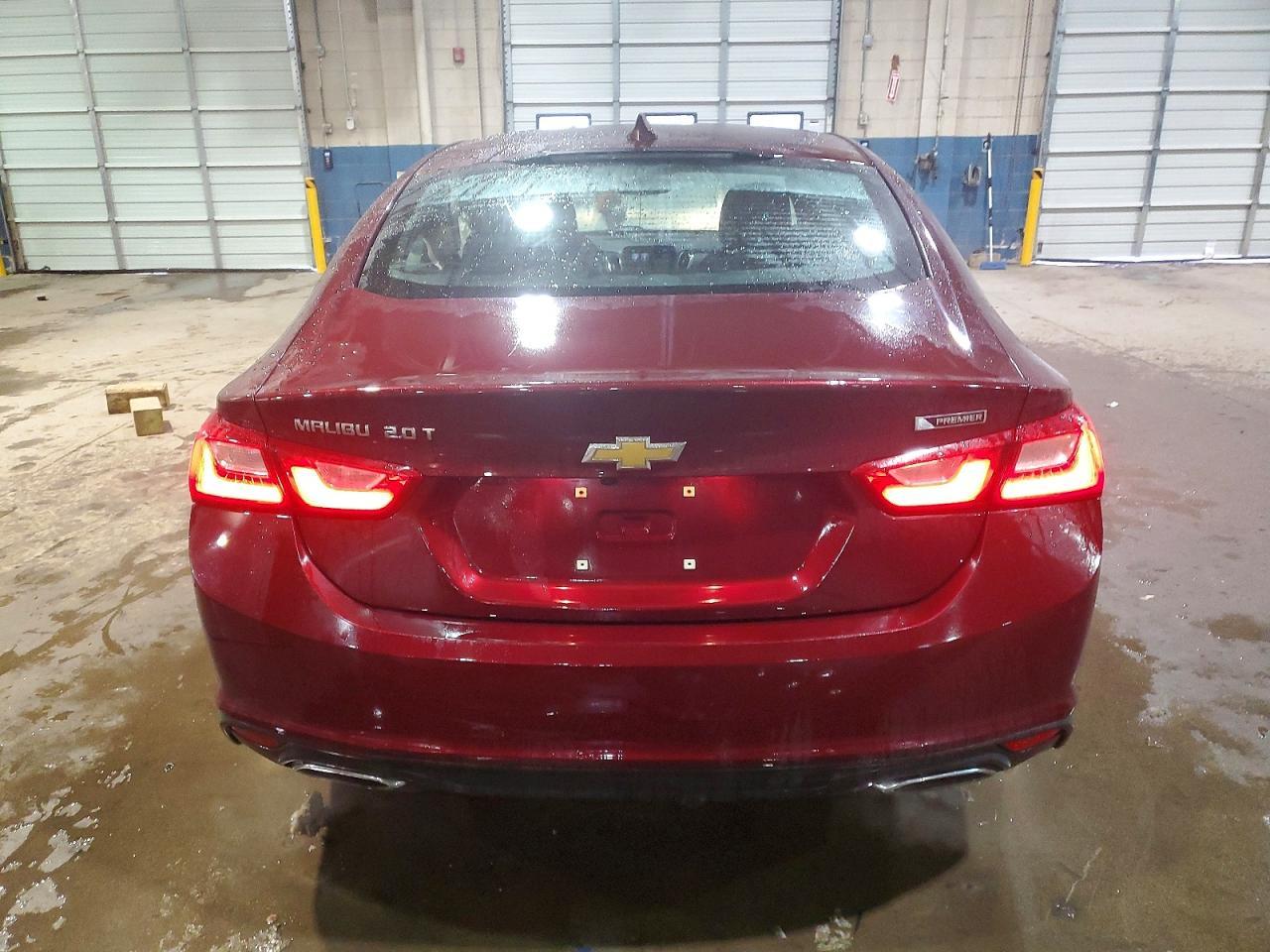 2016 Chevrolet Malibu Premier - Фото 6