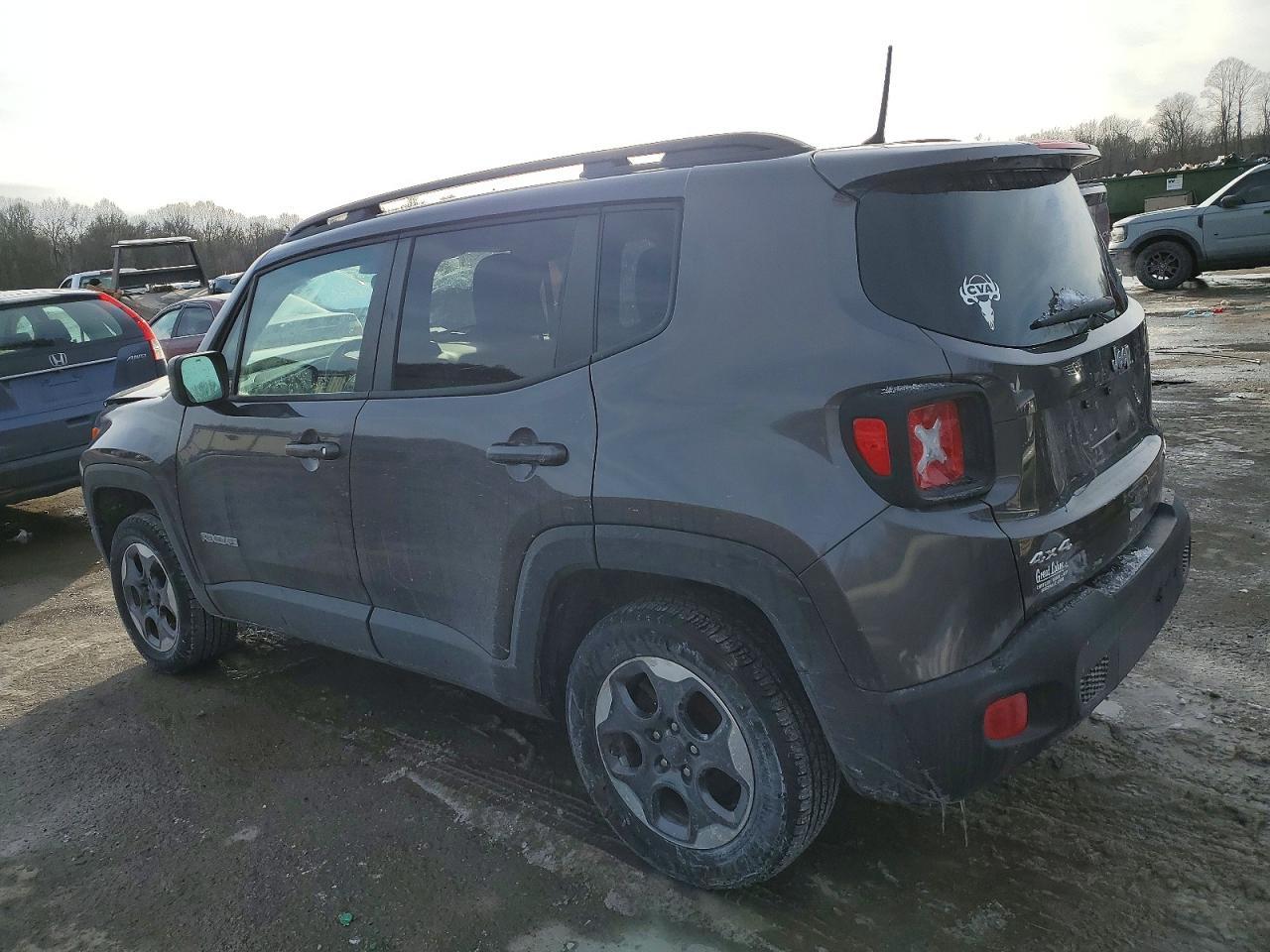 2018 Jeep Renegade - Фото 2