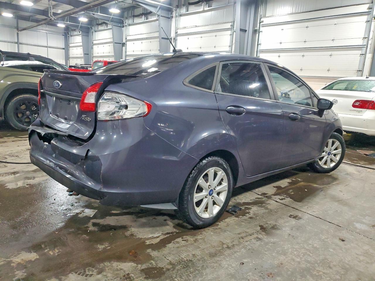 2012 Ford Fiesta Se - Image 3