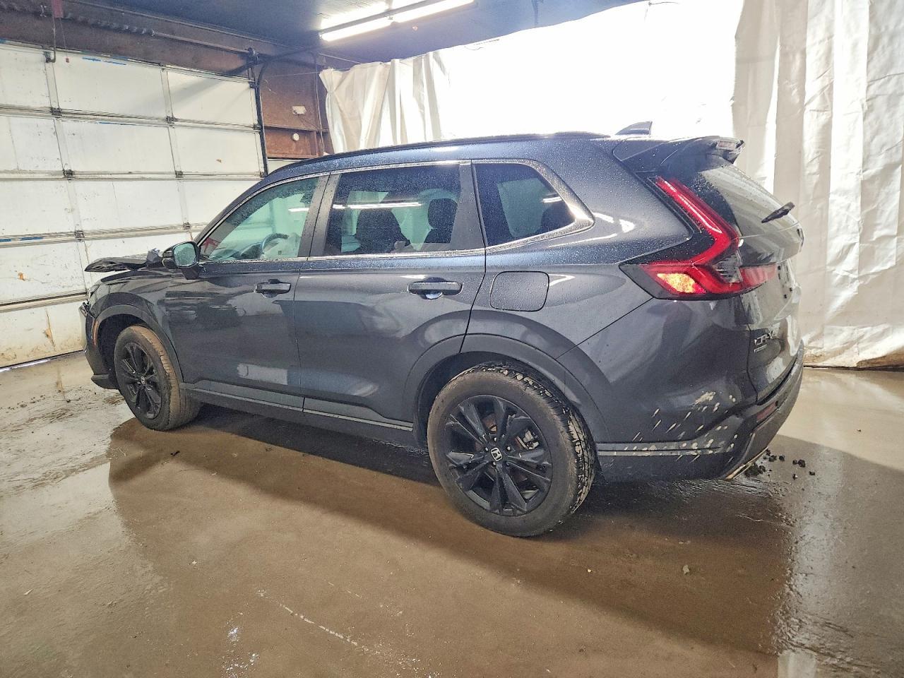 2025 Honda Cr-V Sport Touring - Image 2