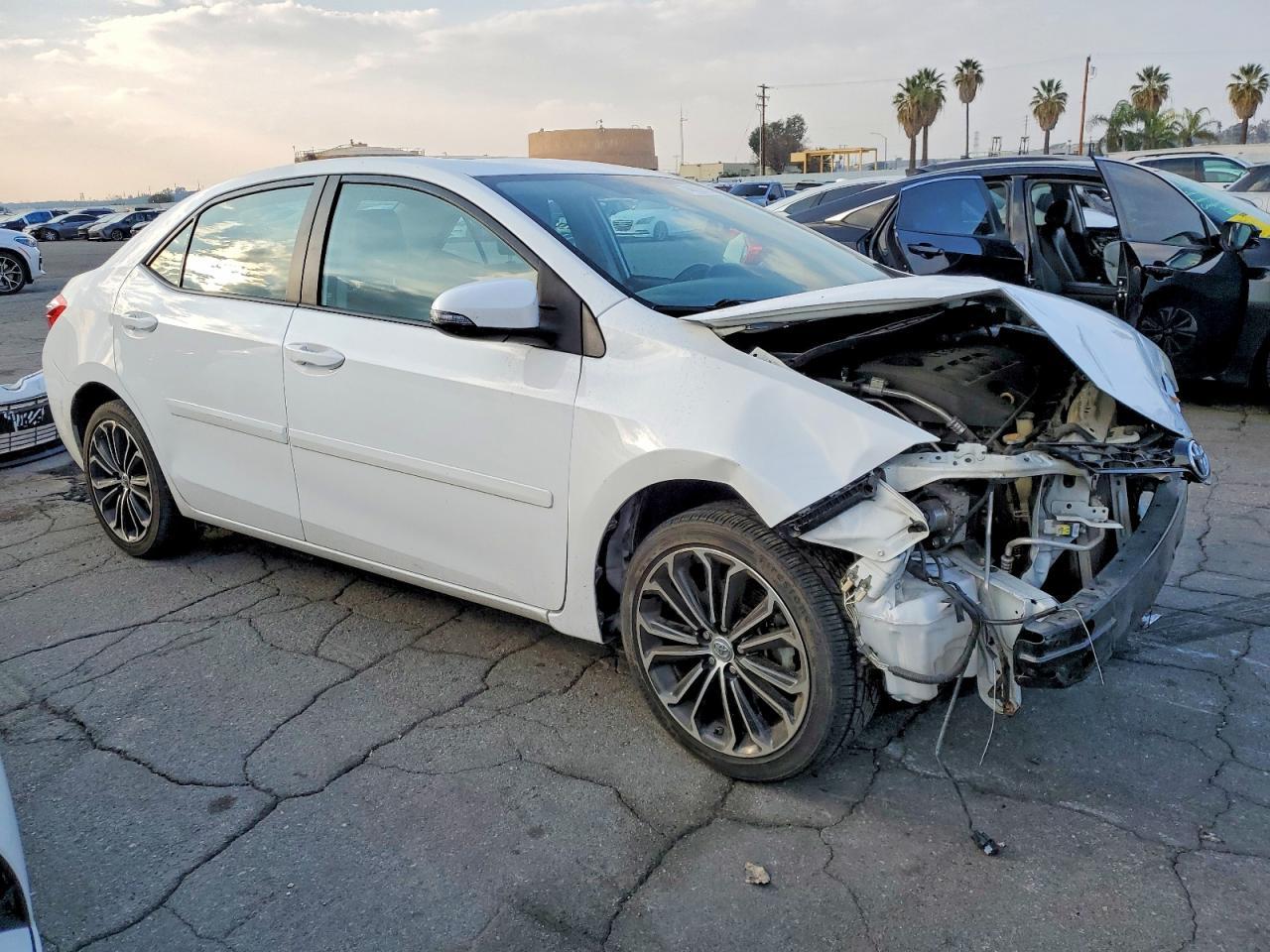 2016 Toyota Corolla S Plus - Фото 4