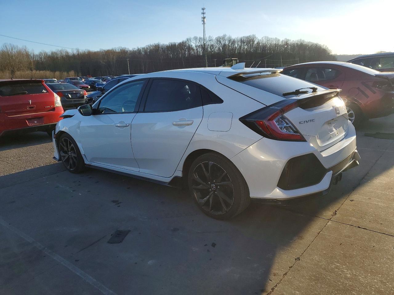 2017 Honda Civic Sport - Фото 2