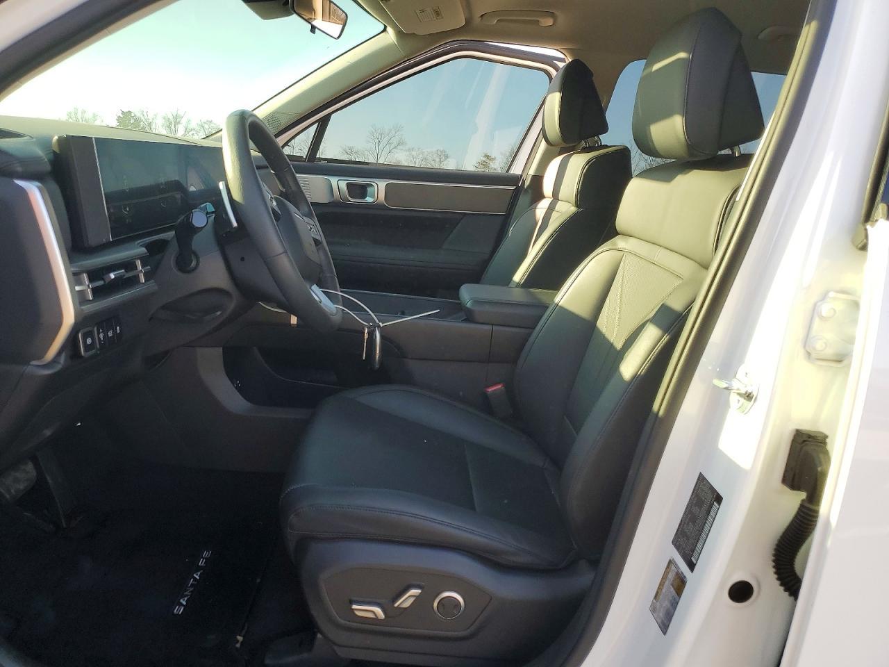 2025 Hyundai Santa Fe Sel - Image 7