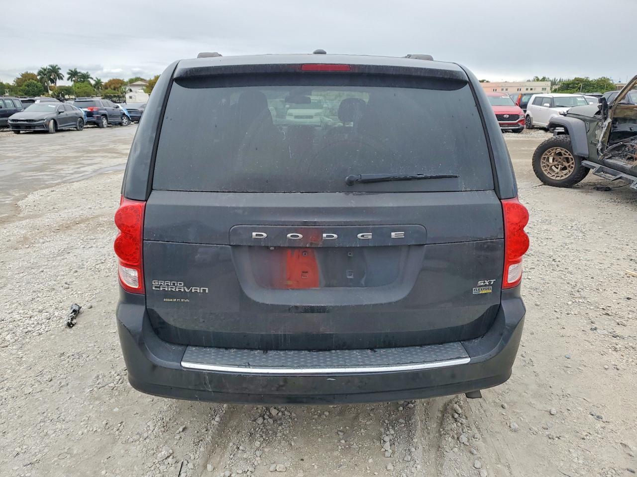 2017 Dodge Grand Caravan Sxt - Image 6