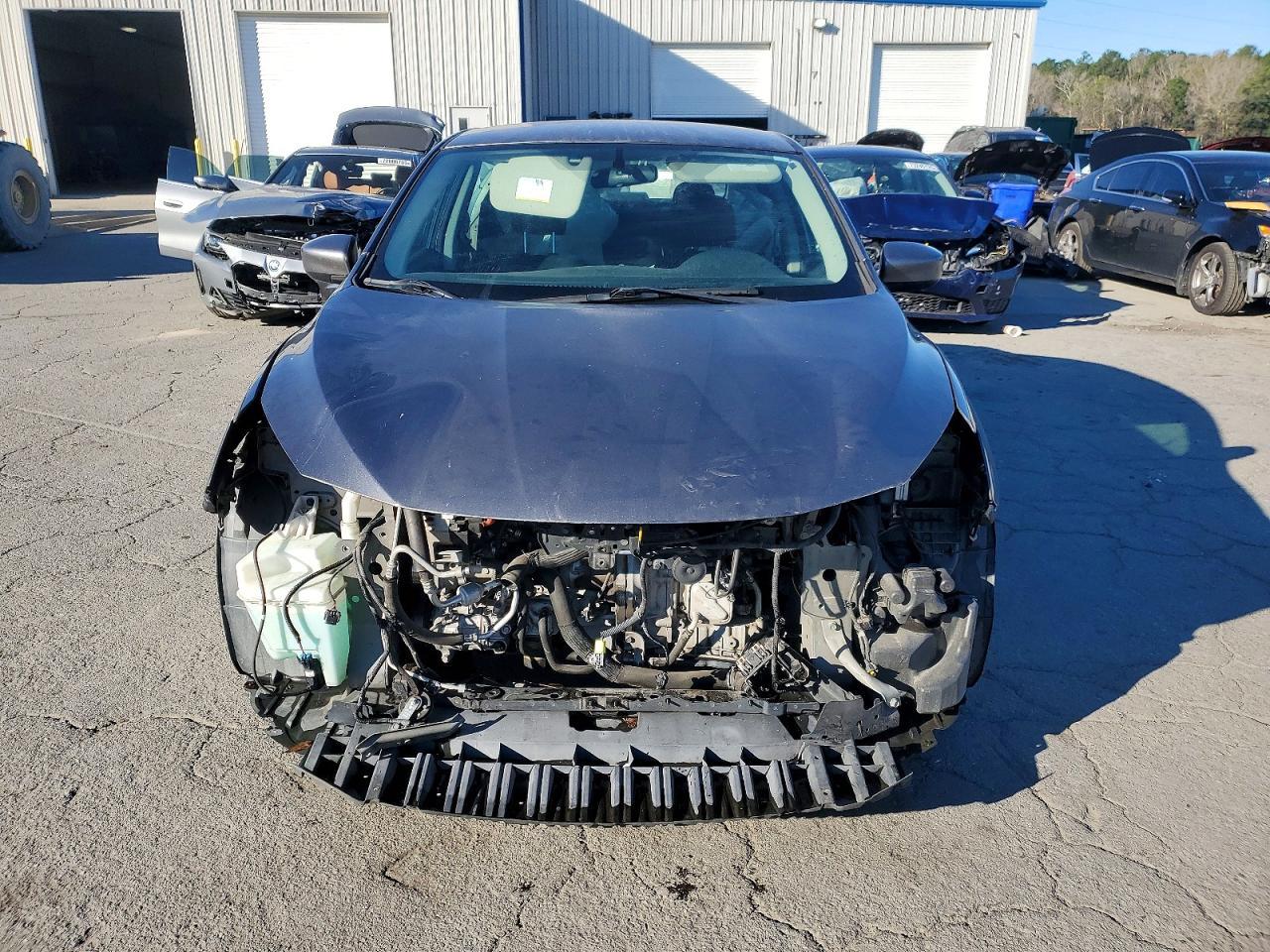 2019 Nissan Sentra S - Фото 5