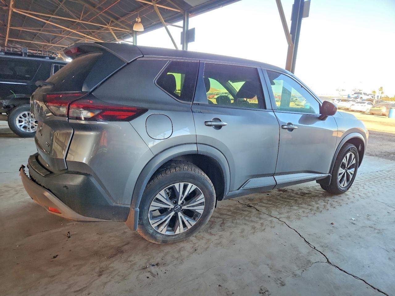 2023 Nissan Rogue Sv - Фото 3