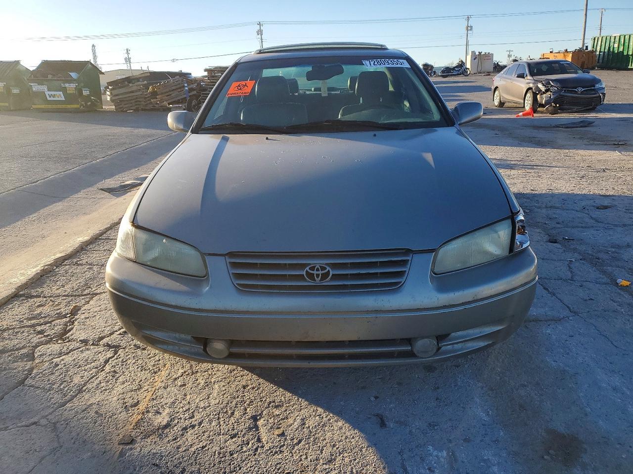 1999 Toyota Camry Le - Image 5