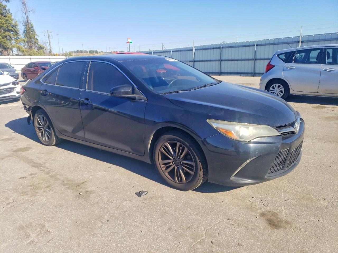 2016 Toyota Camry Le - Image 4