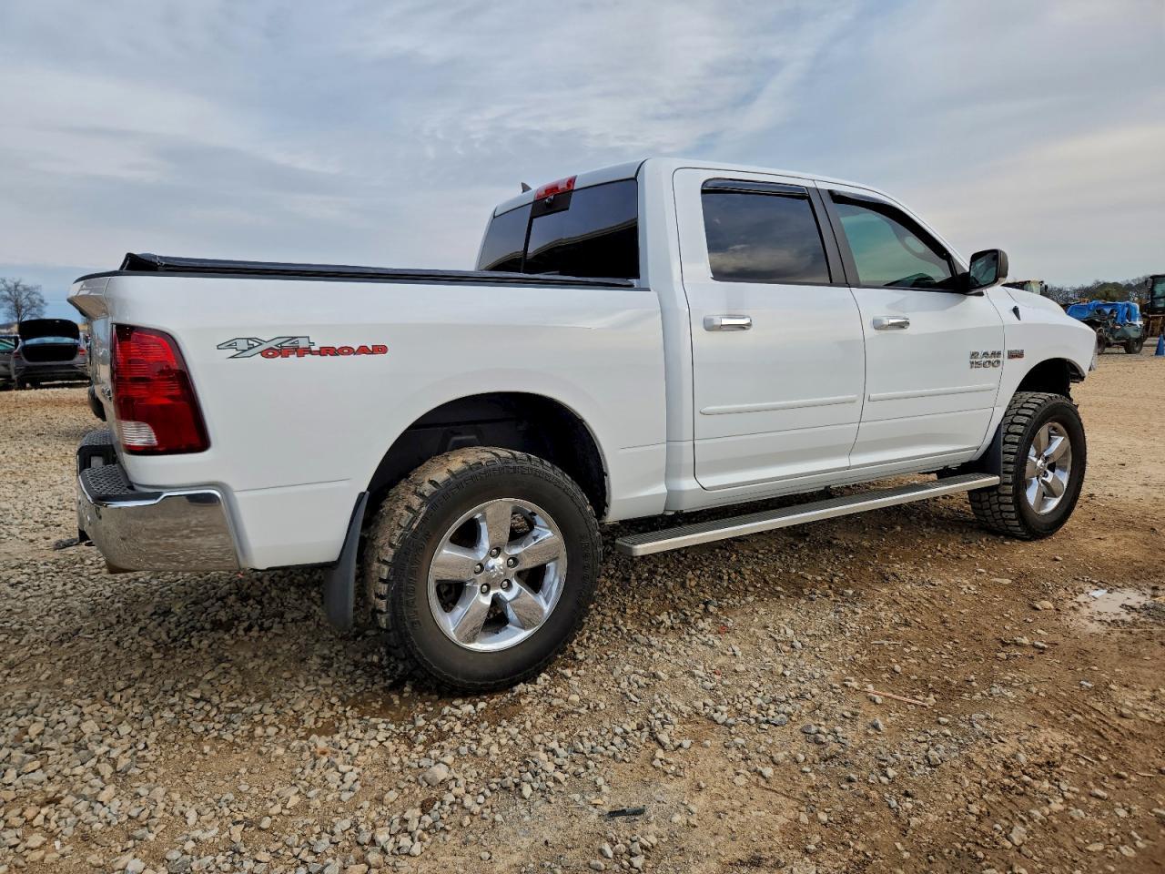 2017 Ram 1500 Slt - Фото 3