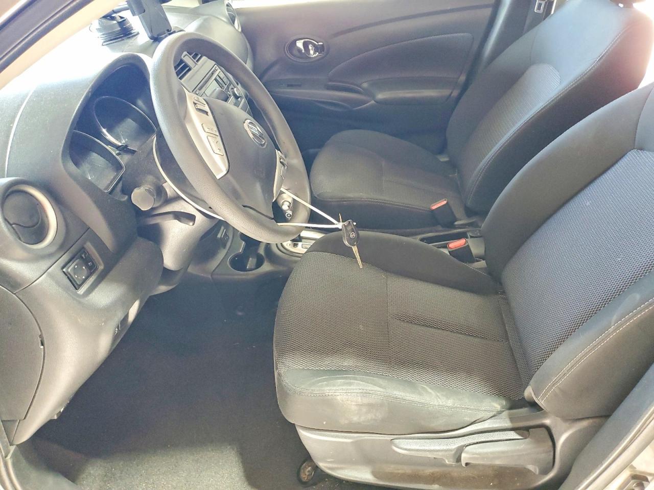 2017 Nissan Versa S - Фото 7