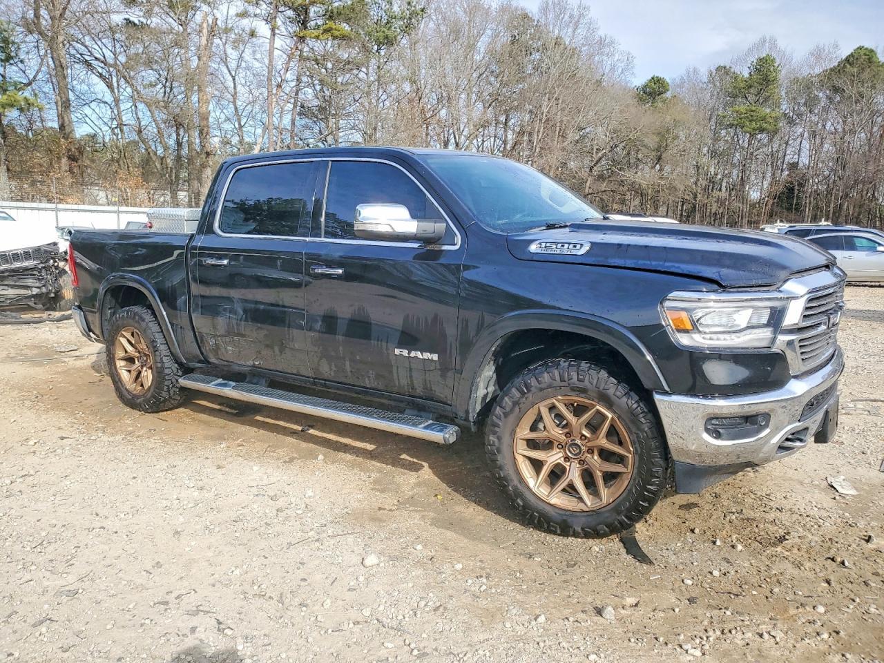 2019 Ram 1500 Laramie - Фото 4