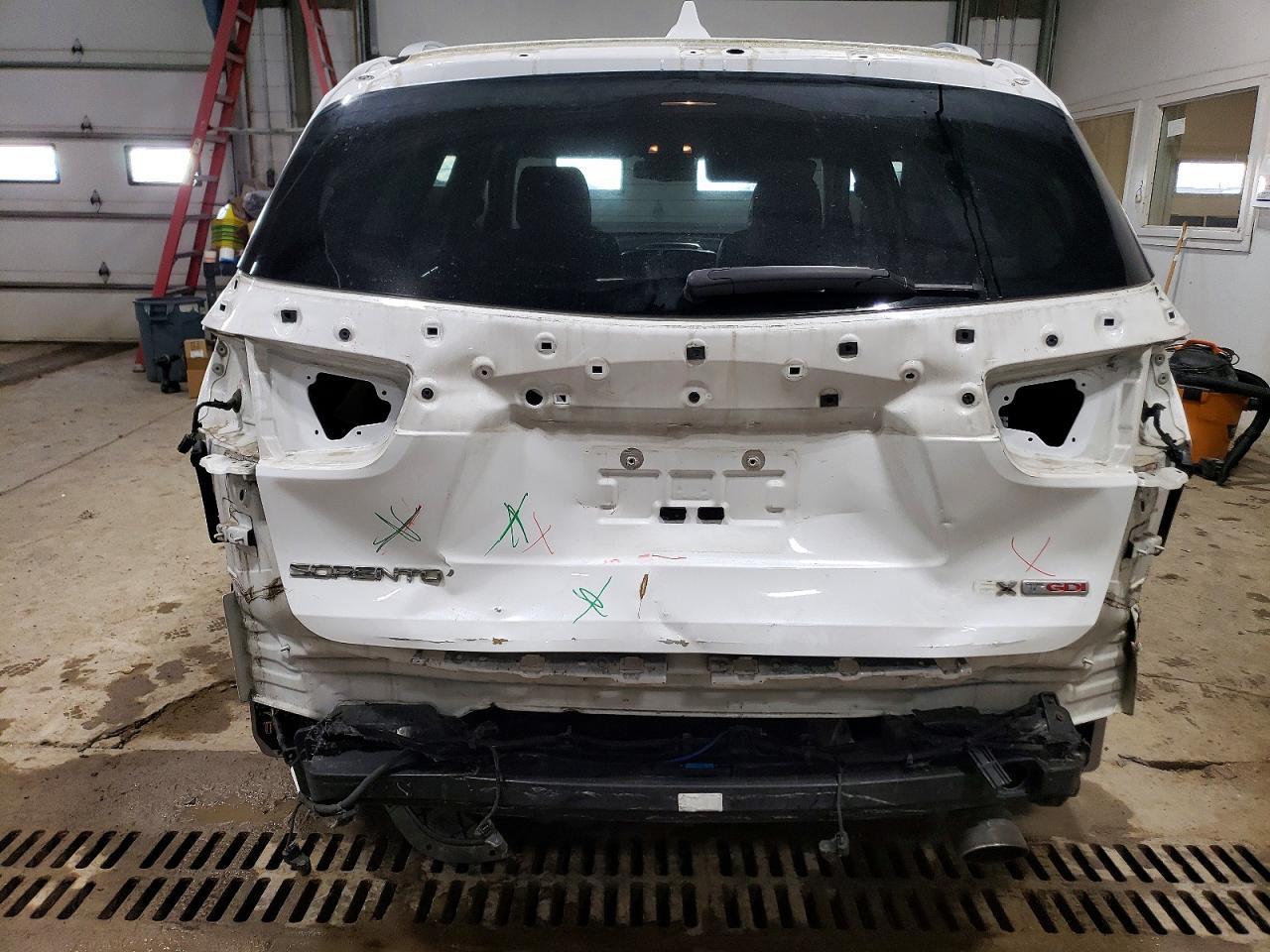 2017 Kia Sorento Ex - Image 6