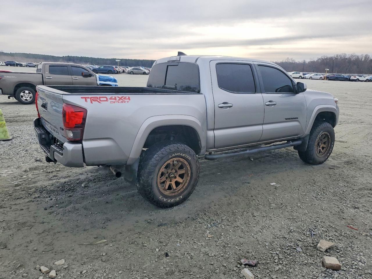2019 Toyota Tacoma Trd Sport - Фото 3