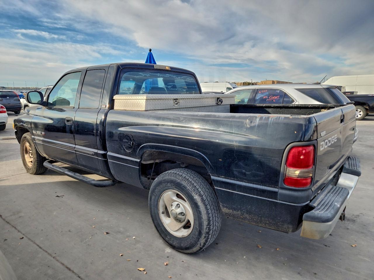 2001 Dodge Ram 1500 - Фото 2