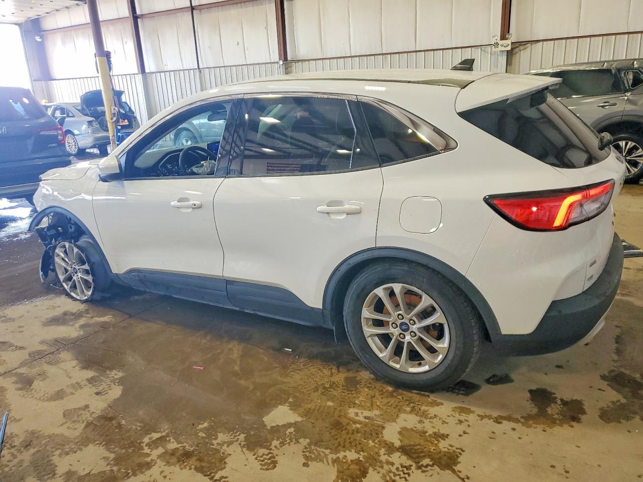 2021 Ford Escape Se - Фото 2