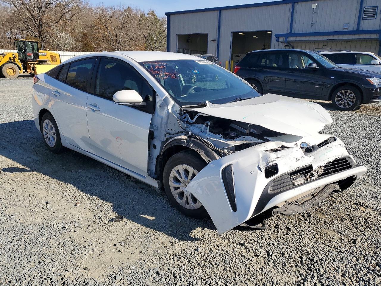 2022 Toyota Prius Night Shade - Фото 4