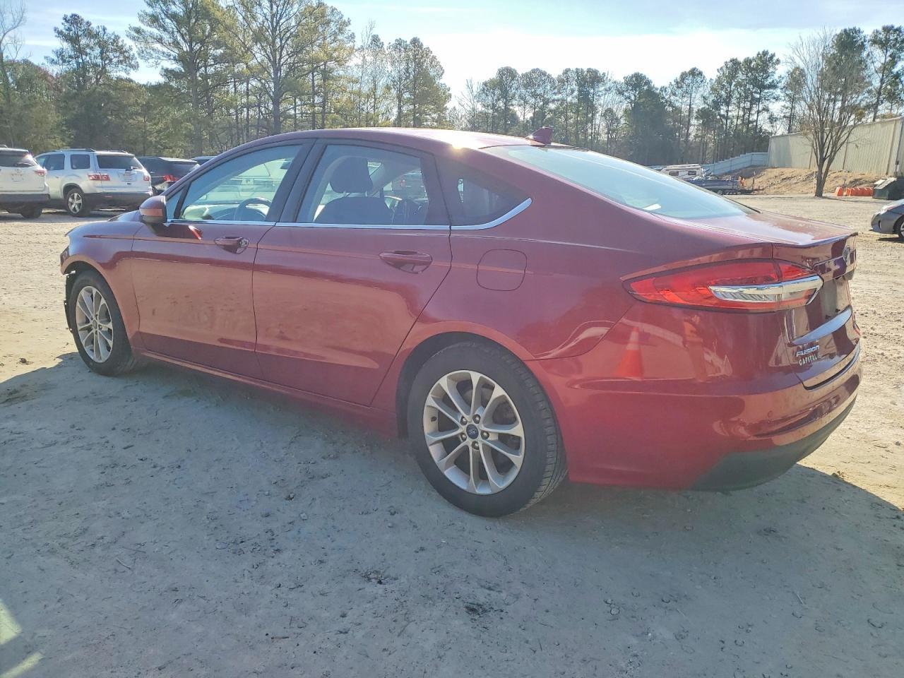 2019 Ford Fusion Se - Image 2
