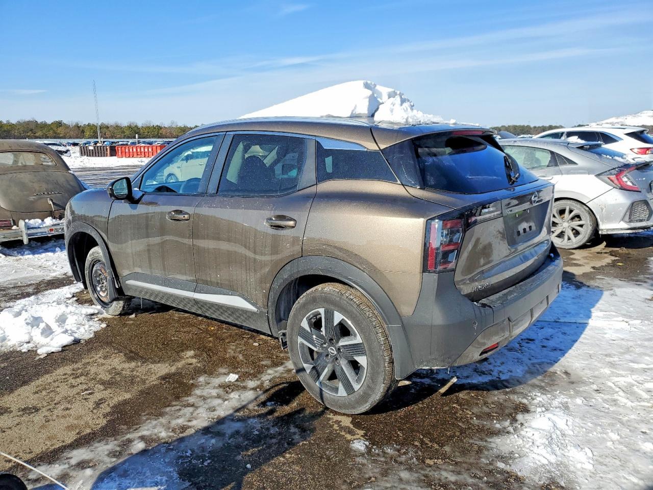 2025 Nissan Kicks Sv - Фото 2