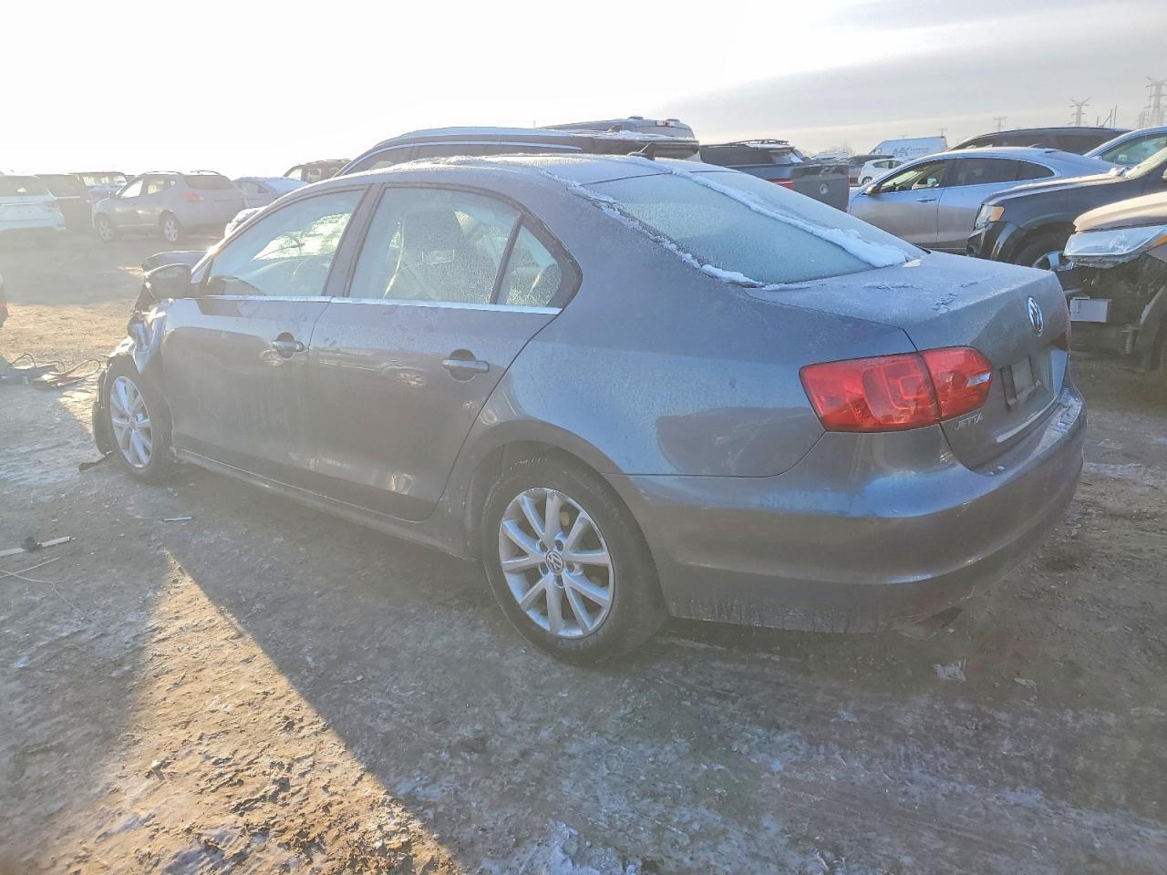 2014 Volkswagen Jetta Se - Image 2