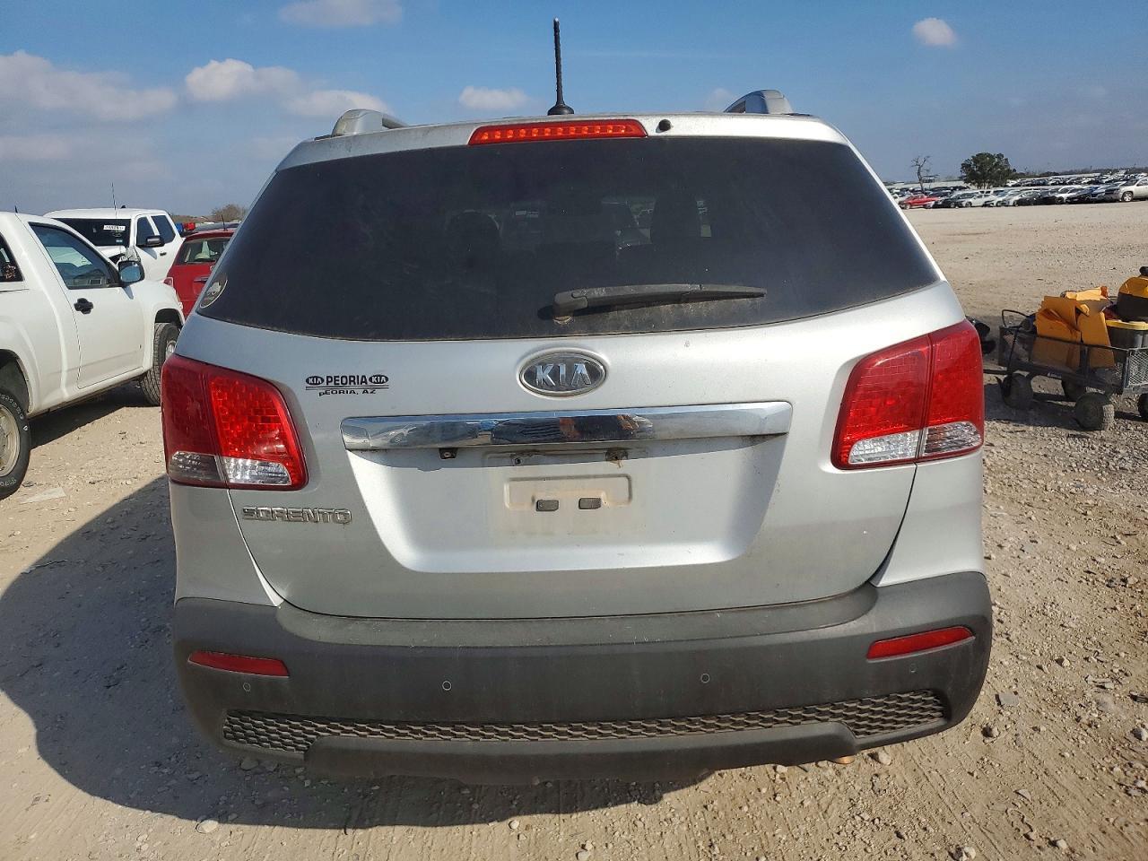 2013 Kia Sorento Lx - Фото 6