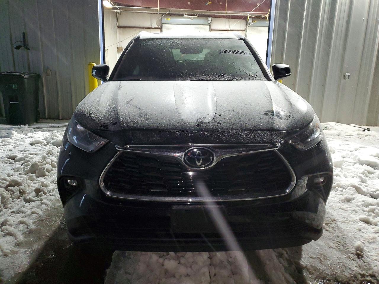 2020 Toyota Highlander Limited - Image 5